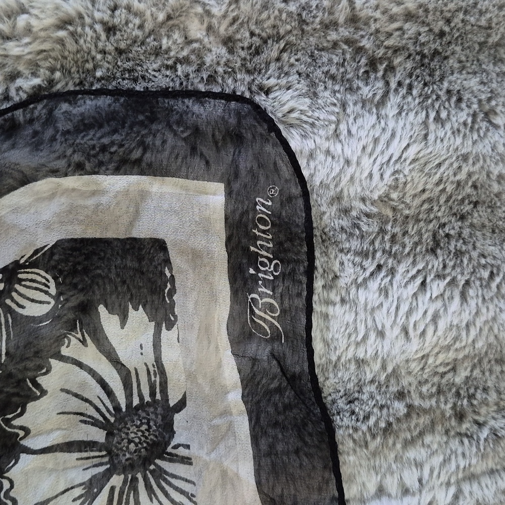 Brighton 🖤 100% Silk Scarf (494) - Picture 3 of 3